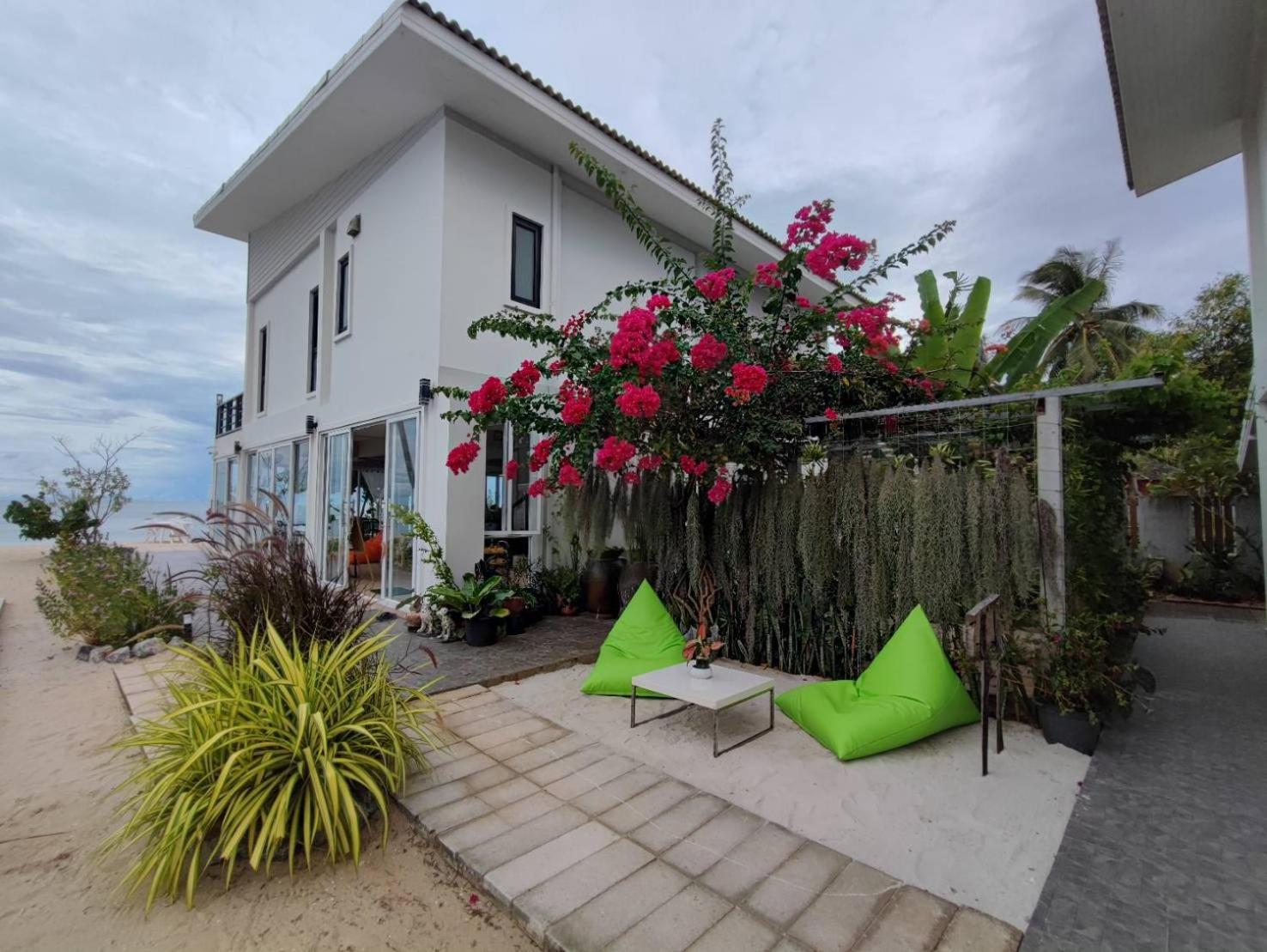 Cozy Khanom โคซี่ ขนอม Ban Na Dan  Екстериор снимка